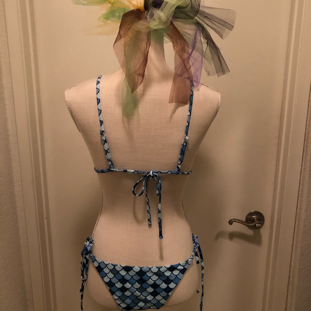 NWOT Fishy scale blue bikini - Picture 3 of 5
